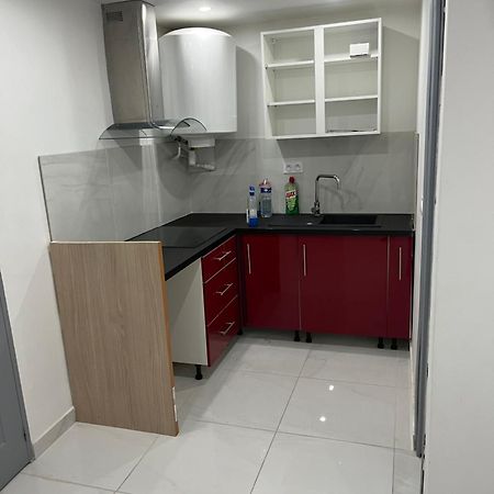 Appartement Calme Dans Villa Individuelle Bagnols-sur-Ceze Ngoại thất bức ảnh